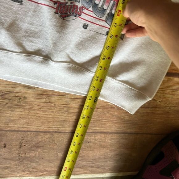 Vintage 1991 World Series Champs Minnesota Twins Sweatshirt - Picture 7 of 7